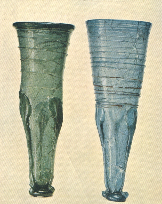 Poh&aacute;ry z hrobu Valsg&auml;rde 6.