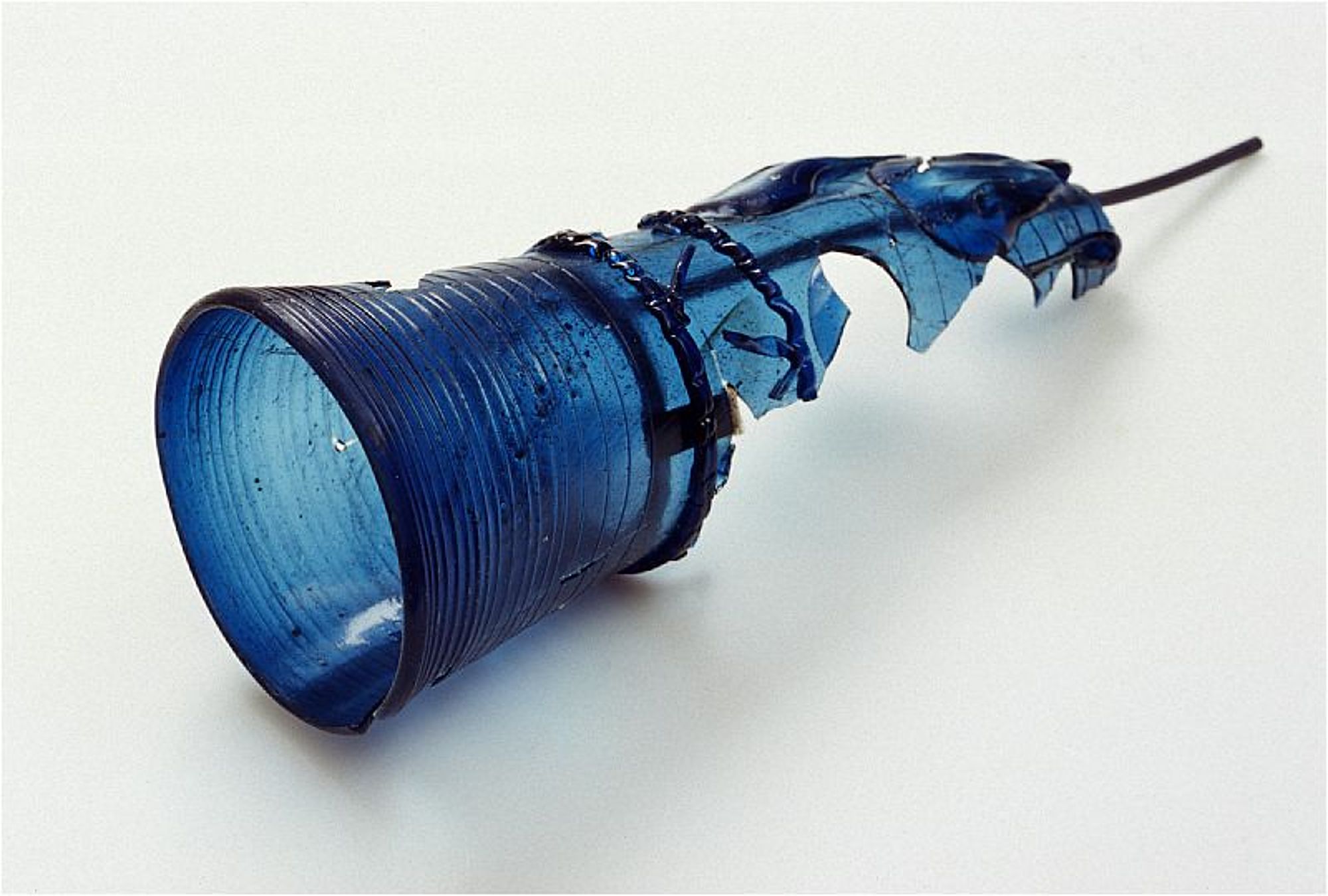 Poh&aacute;r z hrobu Gr&ouml;tlingbo 3, Gotland.