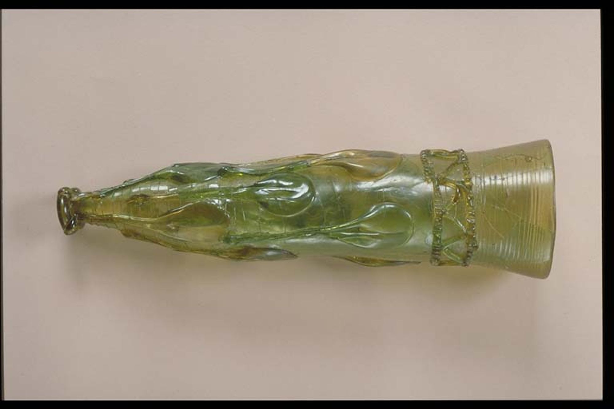 Pa�&aacute;tovit&yacute; poh&aacute;r z hrobu Vendel XII.