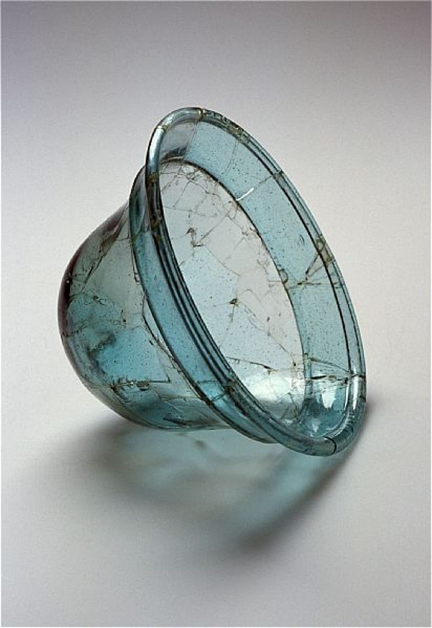 Poh&aacute;rek z hrobu Vendel I.